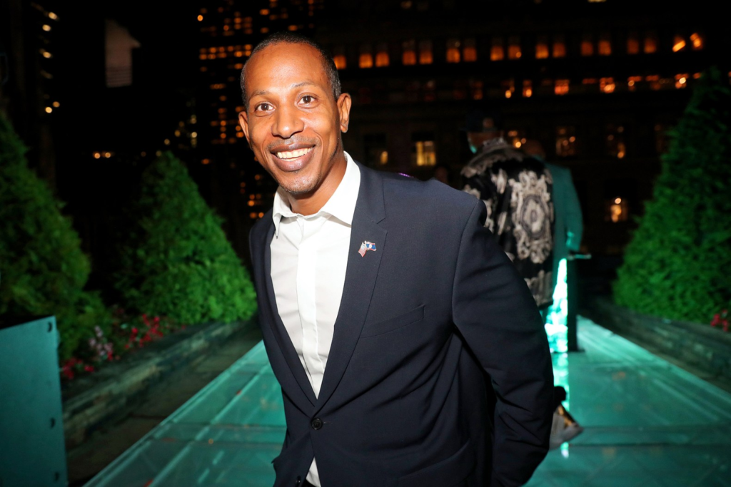 Shyne Early Life and Education