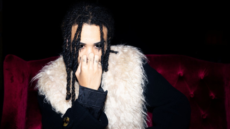 Che Rapper Smoking Che Rapper Age, Height, Weight, Family, Bio, & Net Worth - Rapper age